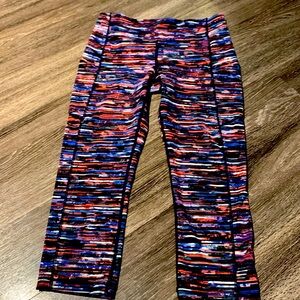Lululemon Athletica Red and Blue Capri Leggings with Stretchy Fit